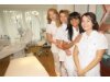 KOSMETIK TEAM (vlnr) Franziska, Tzwetelina, Gilsilene und Loredana KOSMETIK TEAM (vlnr) Franziska, Tzwetelina, Gilsilene und Loredana